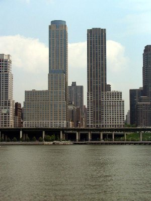 Waterways Boat Cruise NYC (around Manhattan island) 20.JPG